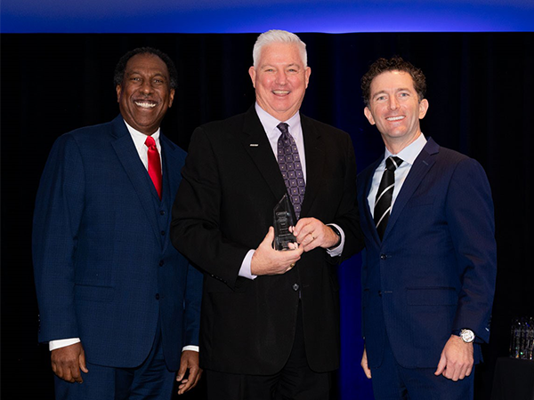 CAES accepts Supplier Award from Northrop Grumman